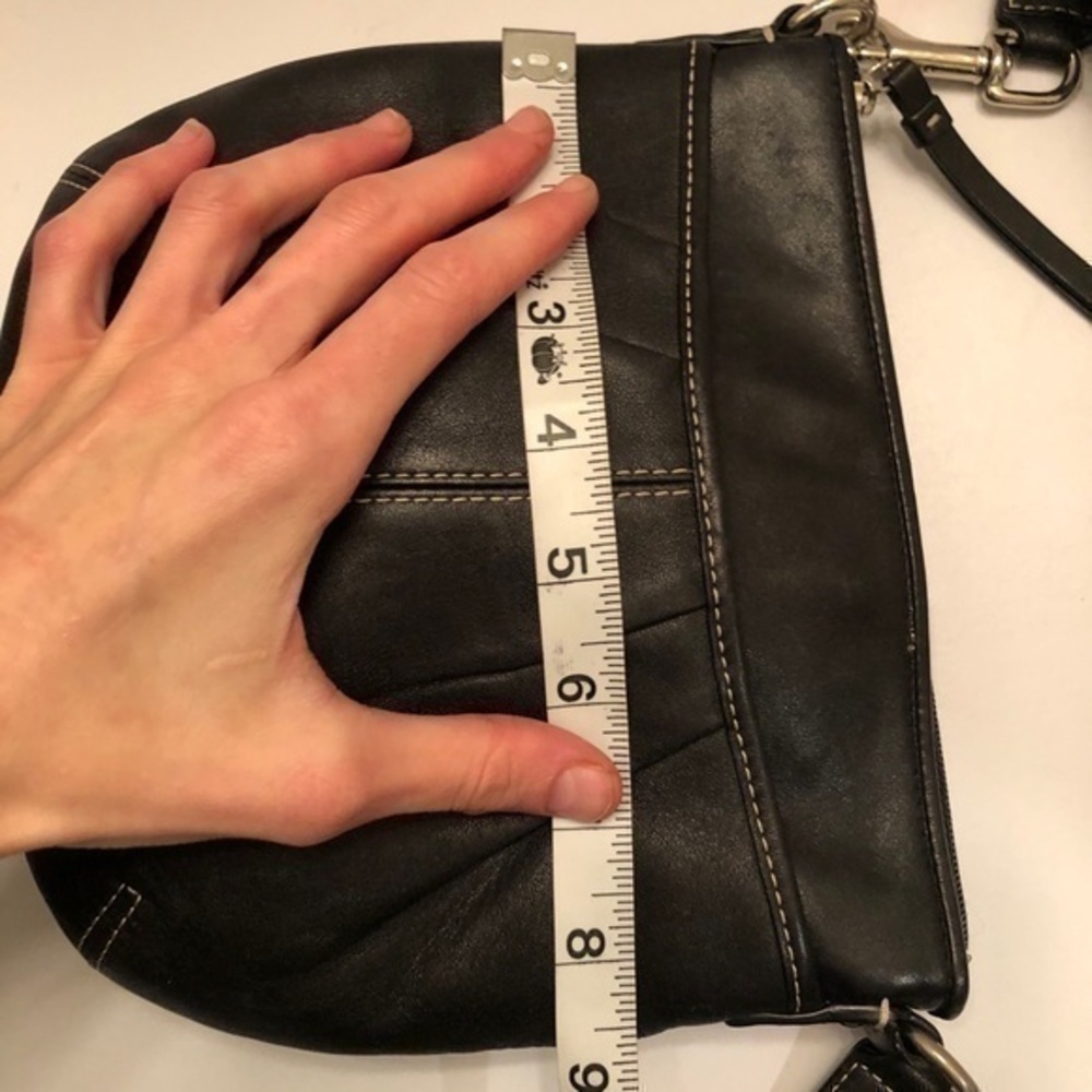 Coach black leather pleated soho crossbody bag - Picture 8 of 10